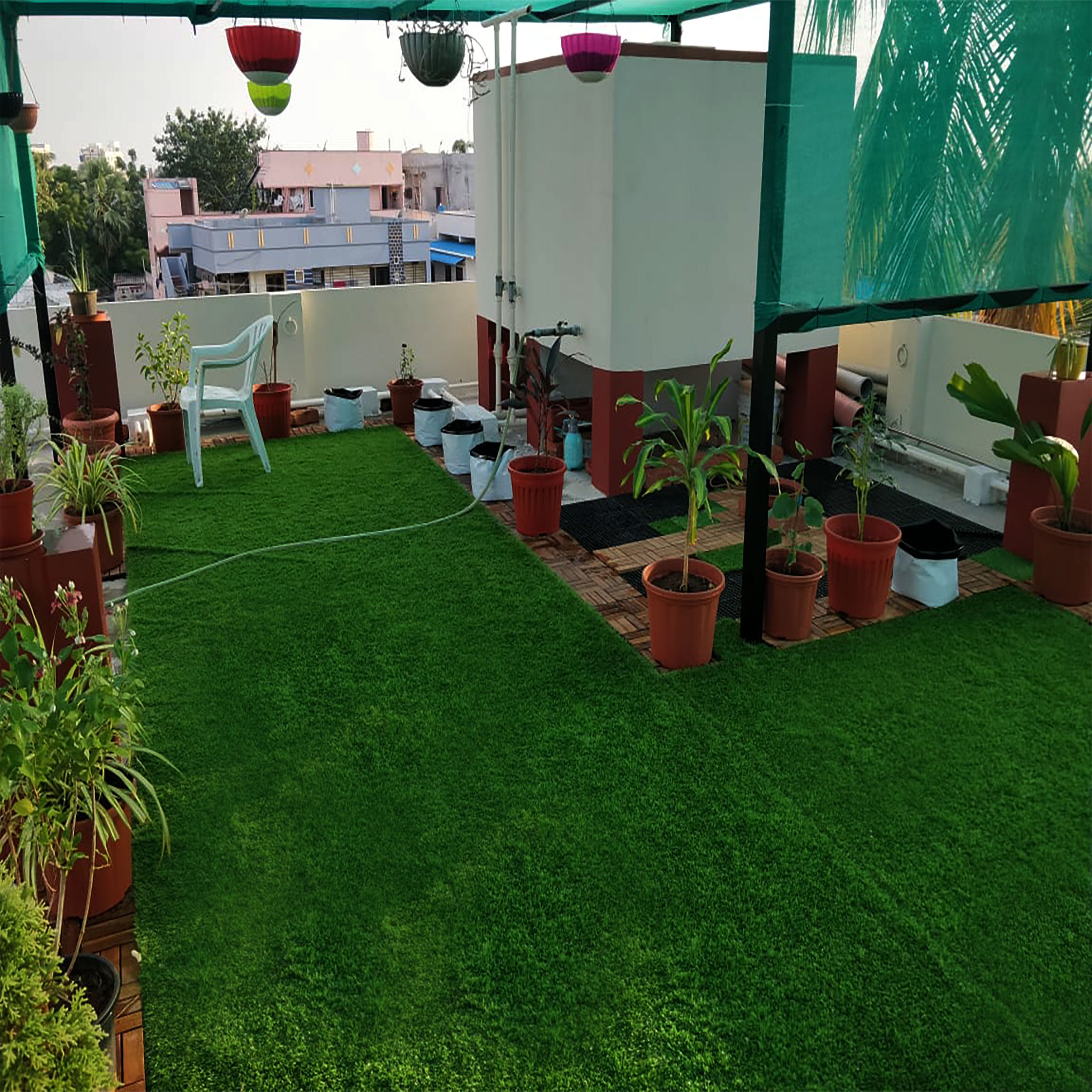 35mm Emerald Double Backing Artificial Grass 4 Feet Width PE & PU Material Grass For Indoor And Outdoor Use