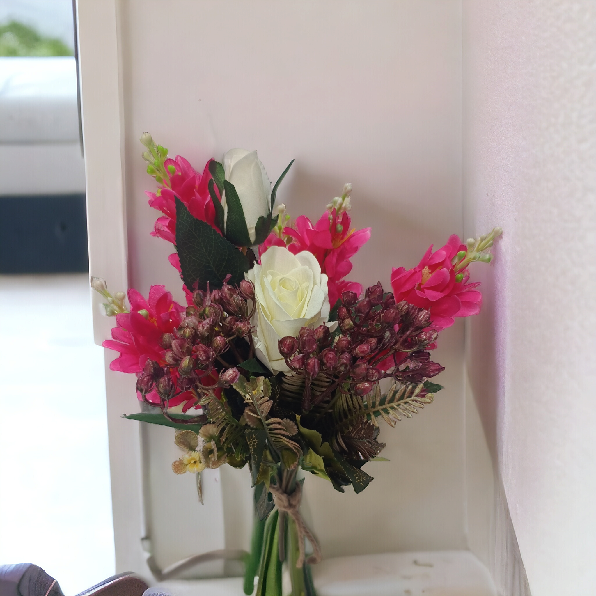 Artificial Flower Bunch Bouquet for Valentines Day (Without Pot)